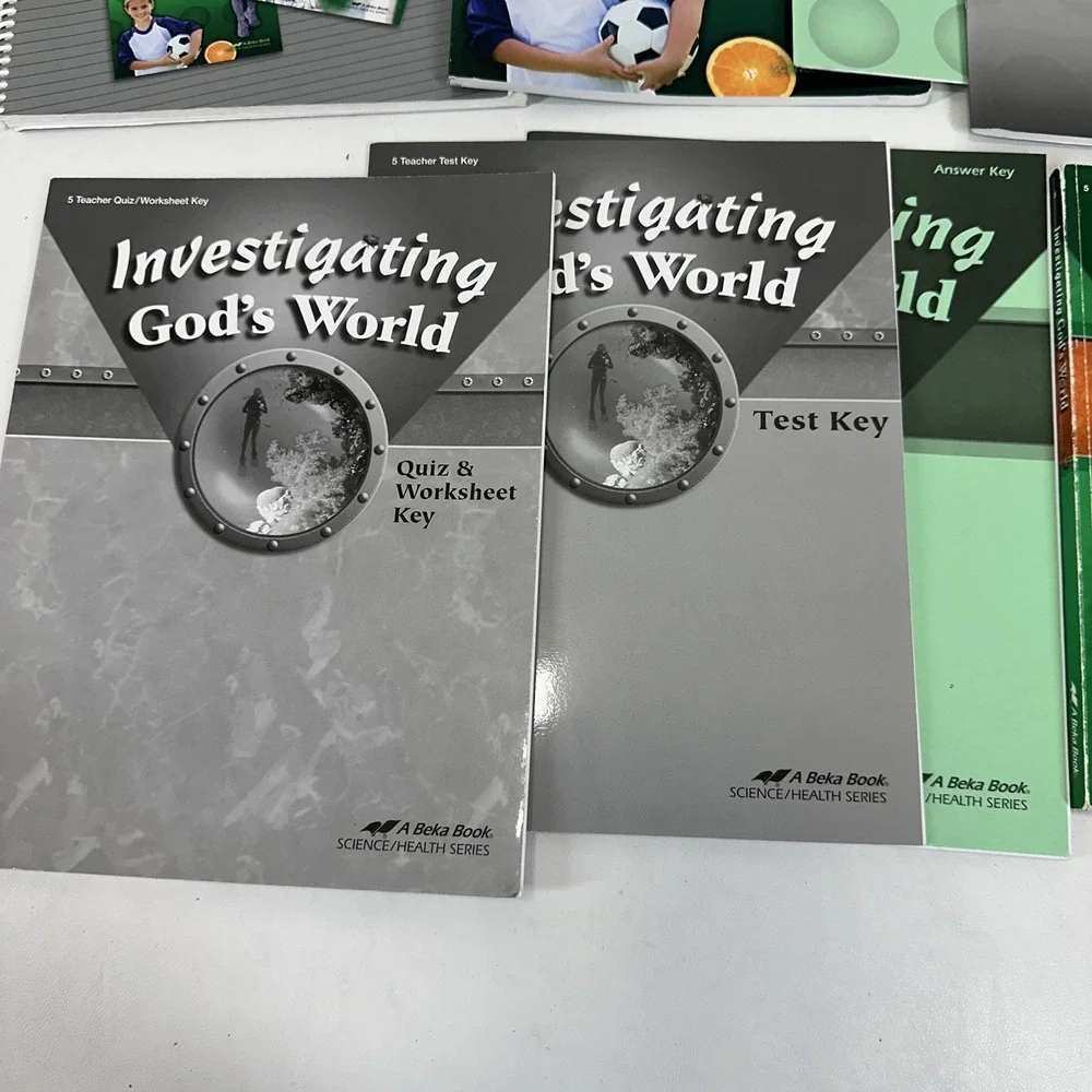 Abeka 5th Grade Science/Health Student & Teacher Set Investigating God's World